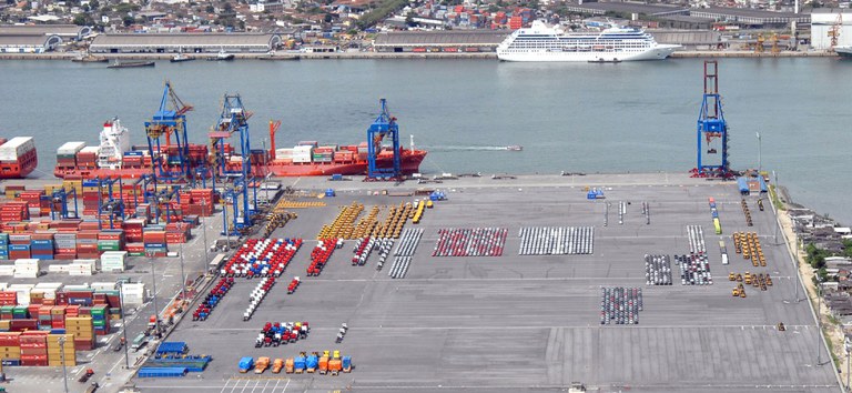Governo federal apoia leilão de megaterminal de Santos sem restrições de participantes