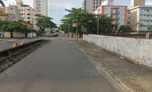 Homem tenta fugir de criminosos é agredido e tem itens roubados no Guarujá