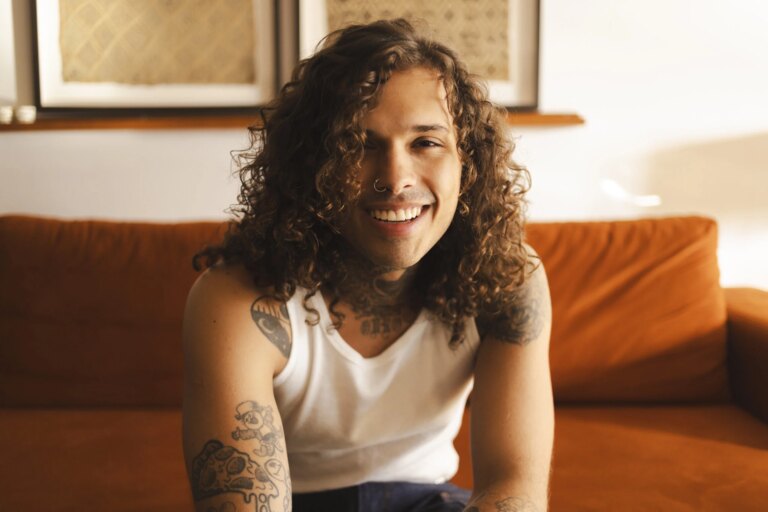 Vitão canta sua trajetória e lança novidades em show especial em SP