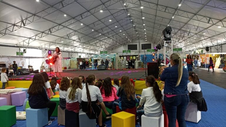 Caraguatatuba promove a Feira Literária neste sábado