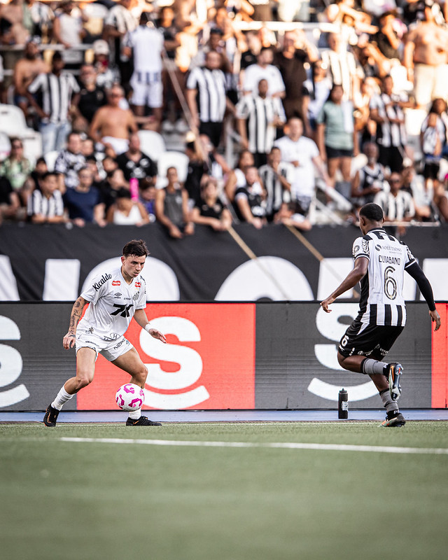 Botafogo e Santos empatam em jogo com gol mais rápido do Brasileirão