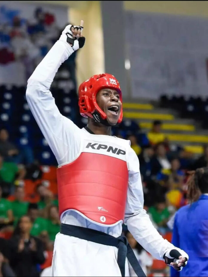 Morador de São José, Henrique Marques faz história e conquista ouro inédito no Mundial de Taekwondo na China