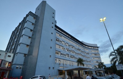 Exame descarta intoxicação por metanol; paciente segue em estado grave