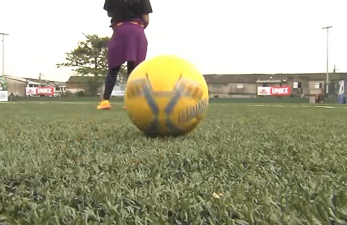 Santos inaugura novo campo de futebol no bairro da Caneleira
