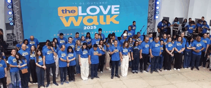 Caminhada do Amor reúne casais e solteiros na Lagoa do Taquaral