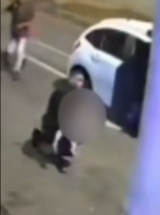 VÍDEO: Guardas municipais salvam criança de 3 anos que passava mal em carro em Indaiatuba