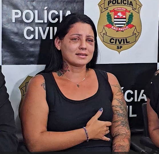 Fotógrafa que matou o namorado à facadas é condenada a 24 anos de prisão