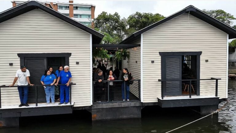Cubatão inaugura protótipo de Casas Flutuantes