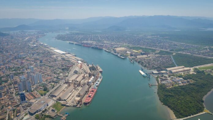 Túnel Santos-Guarujá, travessia seca.