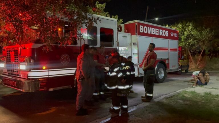 Adolescente de 17 anos incendeia casa da própria mãe após briga por venda de moto