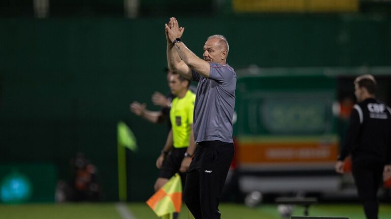 Após empate nos acréscimos, Ivan vê retomada da confiança e convoca torcida para jogo contra o Cuiabá