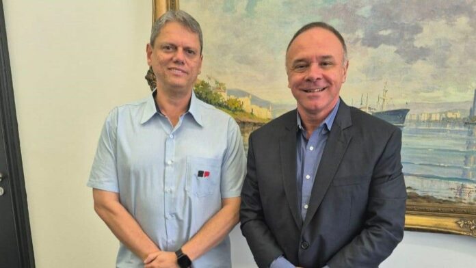 Prefeito_Fabio_Candido_recebe_Governador_Tarcisio_de_Freitas_fd3a7249fe