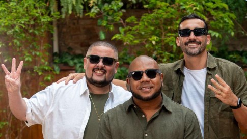 Trio de Ferro comemora 10 anos de roda de samba em Santos