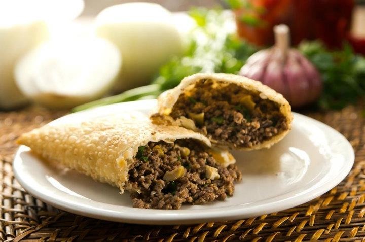 Aprenda a preparar a deliciosa receita de Pastel Maravilha