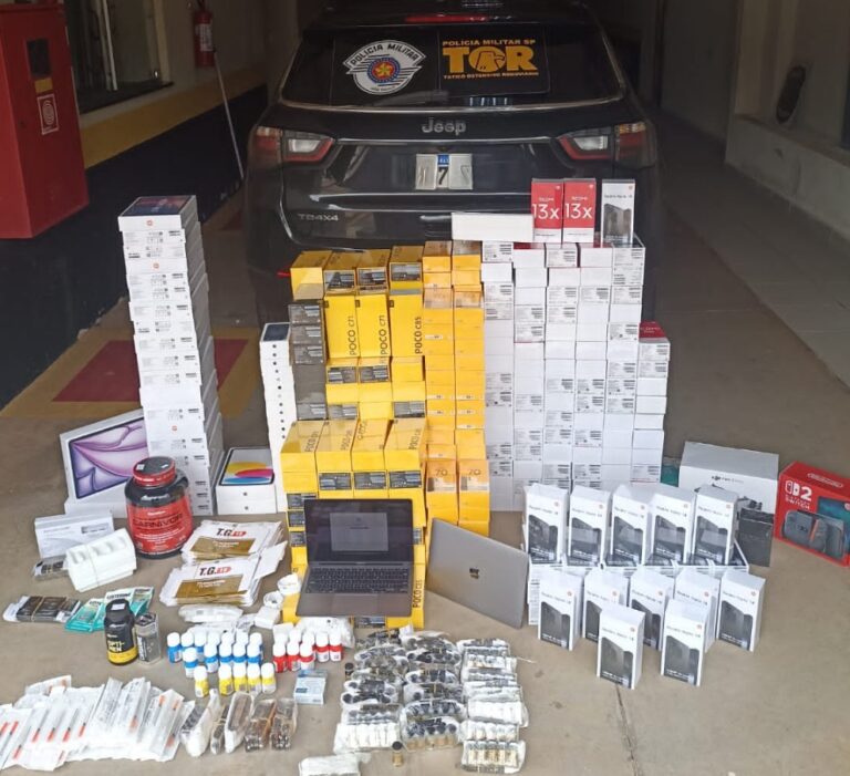 Polícia Militar Rodoviária apreende eletrônicos e medicamentos avaliados em quase R$ 800 mil e prende contrabandista em Martinópolis