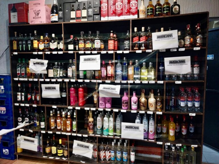 Vigilância Sanitária interdita três estabelecimentos por venda irregular de bebidas em Americana