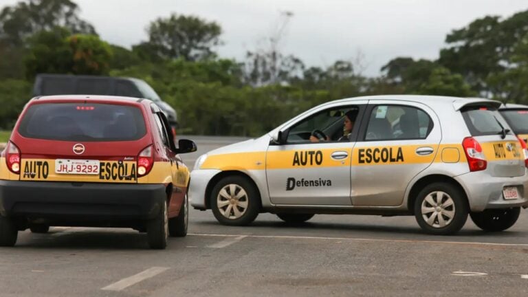 Norma prevê fim da obrigatoriedade da autoescola | Foto: Zeca Ribeiro/Agência Câmara