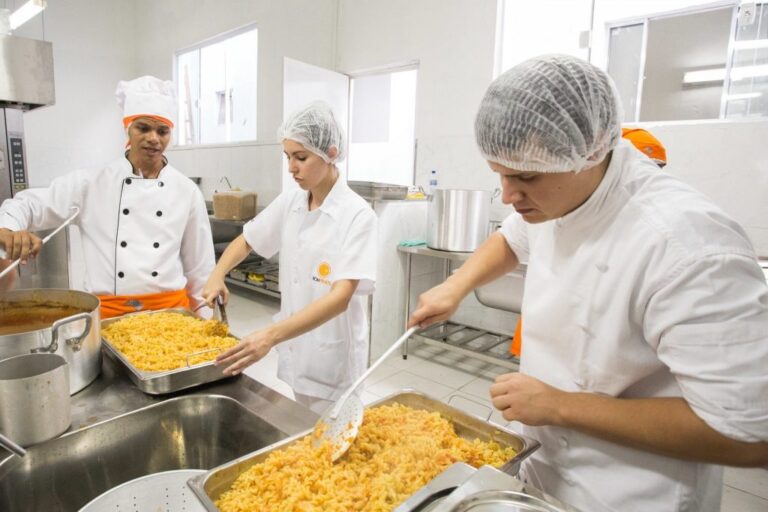 Unidades do Bom Prato de São José, Jacareí e Taubaté não funcionarão neste domingo (5)