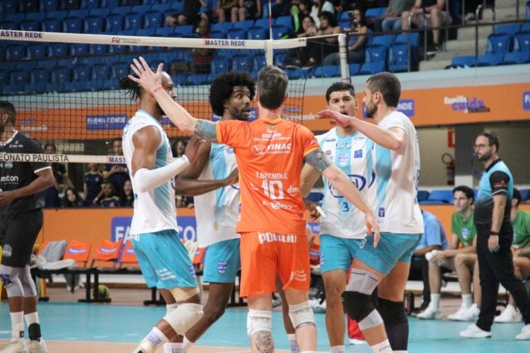 Vôlei São José enfrenta Campinas pela semifinal do Campeonato Paulista