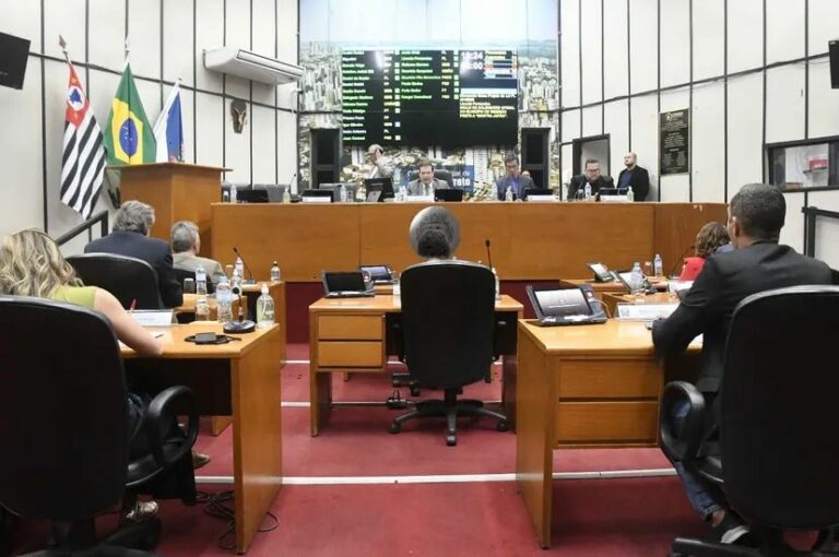 Câmara aprova revogação de Lei que concedeu o uso de área para creche da Sociedade Evangélica