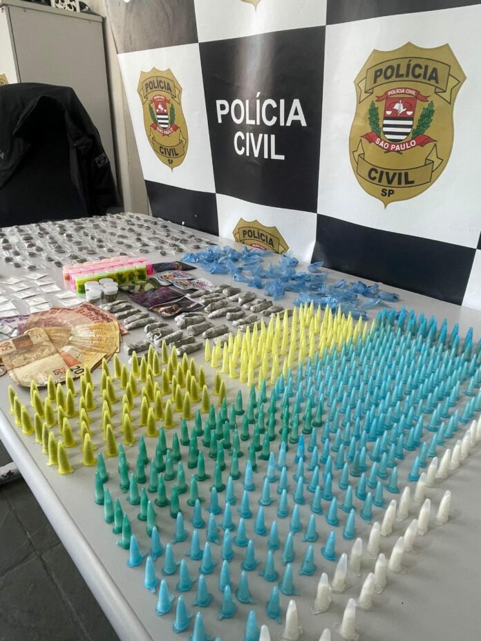 Três são presos por tráfico de drogas em Campos do Jordão Três são presos por tráfico de drogas em Campos do Jordão