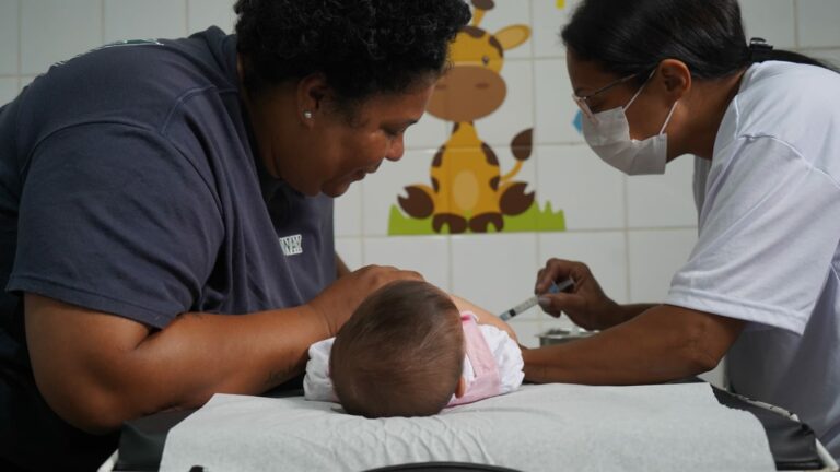 Campanha de multivacinação movimenta UBSs e aplica quase 400 doses em Araçatuba