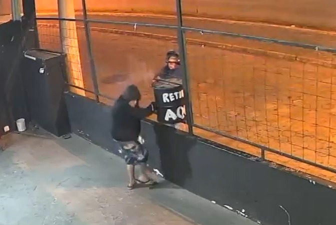VÍDEO registra momento em que jovem é morto com 11 tiros em adega de Cachoeira Paulista