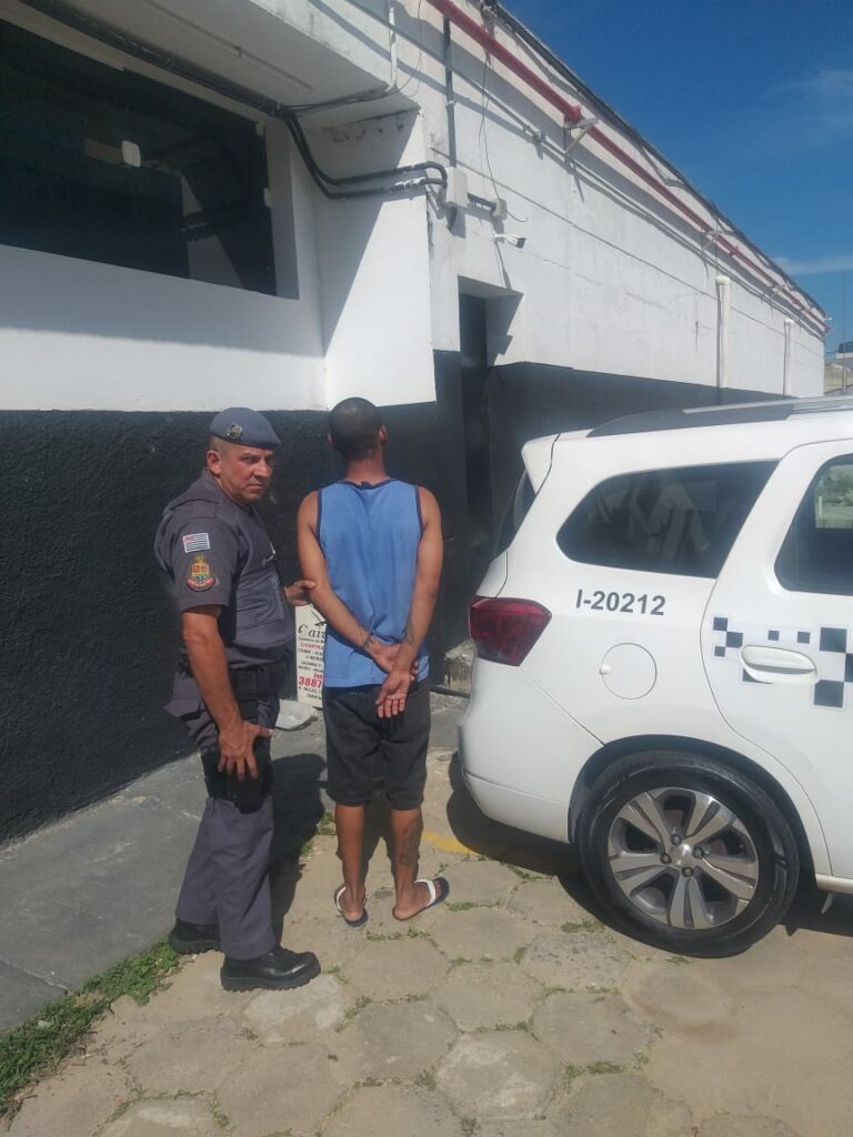 Homem é preso após agredir ex-companheira por não aceitar término do relacionamento em Caraguatatuba