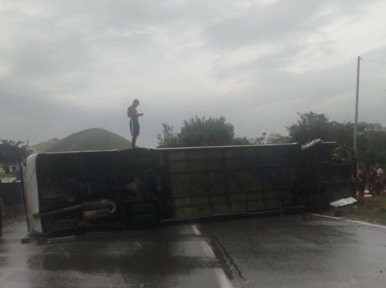 Acidente aconteceu na Rodovia Presidente Dutra, na altura de Barra Mansa (RJ) | Foto: Reprodução/Redes Sociais