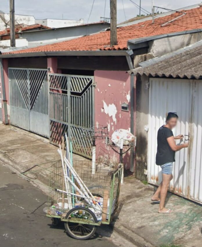 Carrinho de reciclagem de coletora é furtado em frente à casa dela Carrinho de reciclagem de coletora é furtado em frente à casa dela
