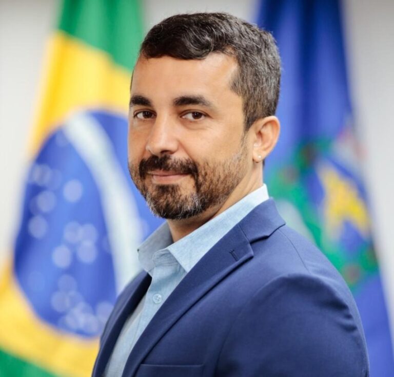 Prefeitura anuncia transição na Secretaria da Educação