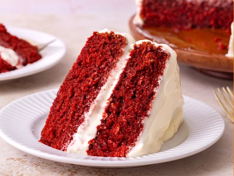 Aprenda a preparar Bolo Red Velvet com creme de Limão