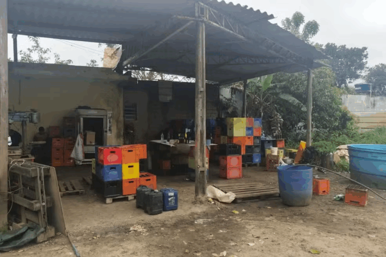 Central clandestina de adulteração de bebidas alcoólicas é descoberta no litoral; três homens foram presos