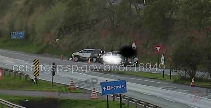 Motociclista morre após colidir com caminhão na Rodovia Dom Pedro, em Campinas