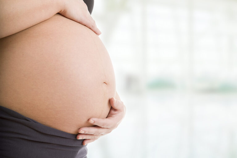 Município deve pagar licença a mulher que deu à luz antes de assumir cargo