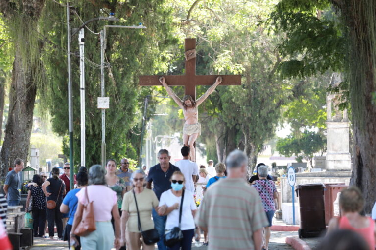 Cemitério de São José se preparam para receber 50 mil pessoas no Dia de Finados; veja os horários de funcionamento
