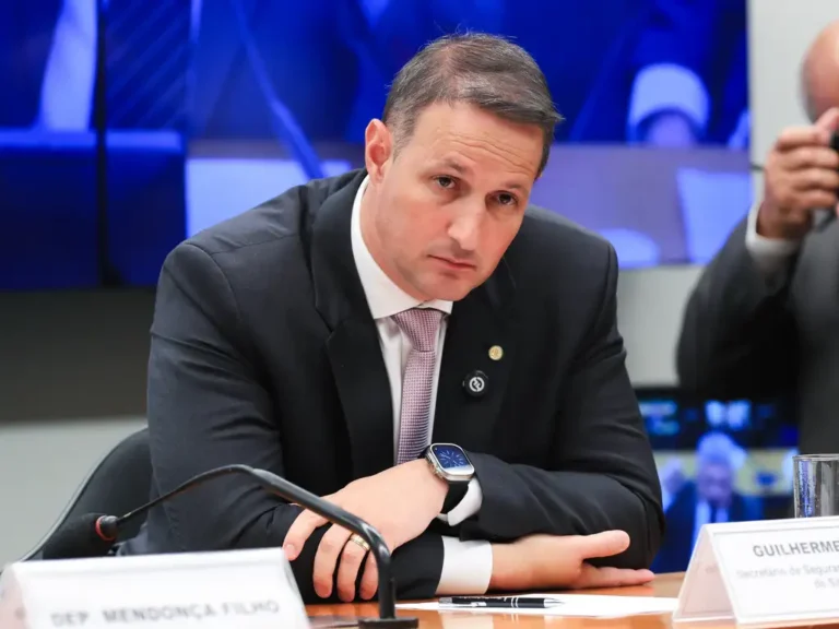 Derrite diz que excessos de operações da PM que deixaram 84 mortos na Baixada Santista são fake news