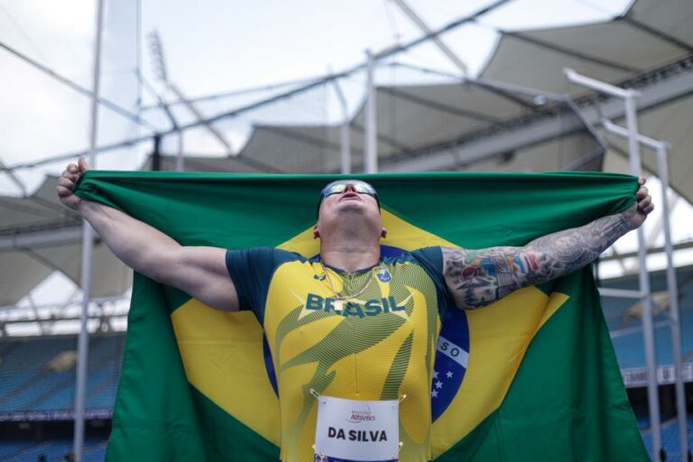 Alessandro da Silva, de Taubaté, conquista prata no Mundial Paralímpico de Atletismo na Índia