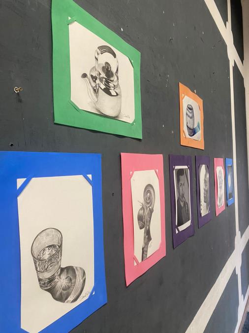 Centro Cultural de Taubaté recebe exposição gratuita com desenhos em grafite de ícones da cultura pop
