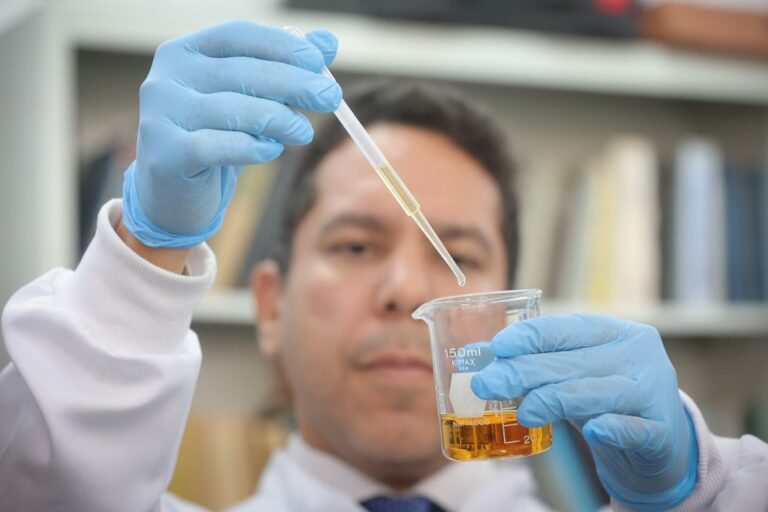 Sextou | Estado de SP cria protocolo para detectar metanol em bebidas