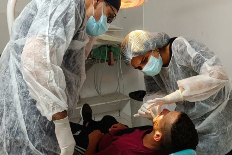 Ação com atendimento odontológico a pessoas em situação de rua continua amanhã em Ribeirão Preto