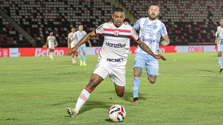 Com gol aos 44 minutos do 2º tempo, Botafogo vence o Paysandu em casa