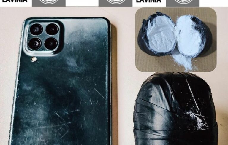 Mulher é presa por tráfico de drogas ao visitar marido em penitenciária