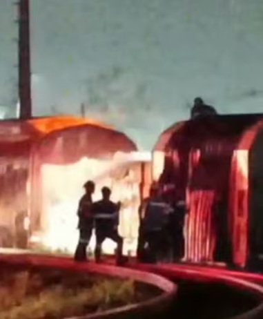 Pela terceira vez na semana, vagões com celulose são incendiados em linha férrea em cidade do litoral