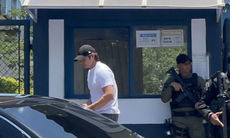 Daniel Vorcaro, dono do Banco Master e principal nome em uma investigação sobre fraudes financeiras, que estava preso no CDP de Guarulhos foi solto na manhã de hoje, 29 de novembro de 2025, após juíza federal conceder liberdade | Foto: Oslaim Brito/Thenews2/Folhapress