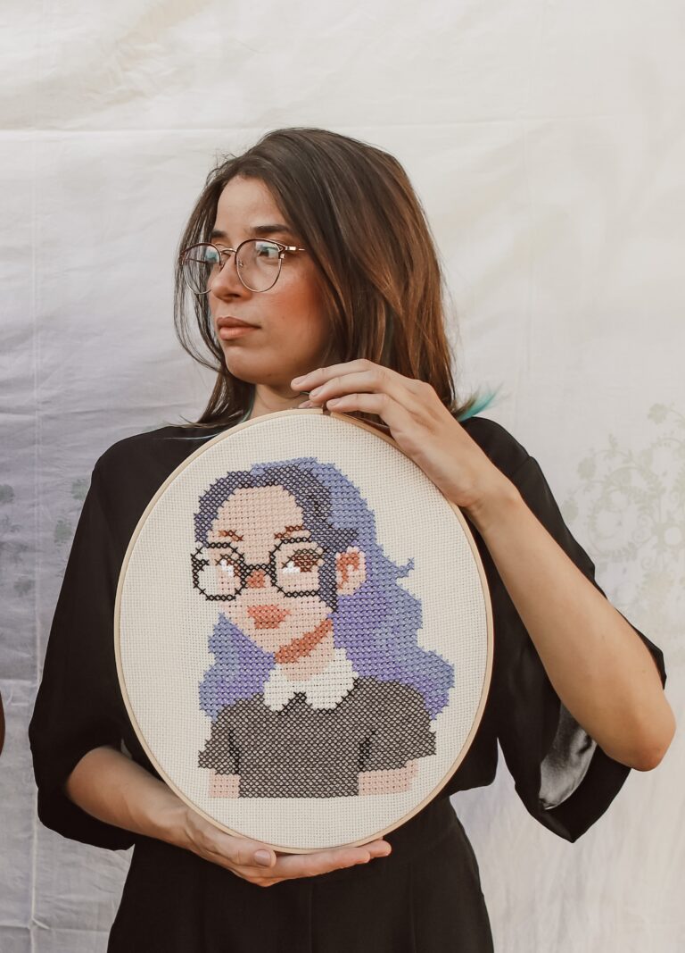 POW Festival 2025 traz oficina que transforma pixel art em ponto cruz