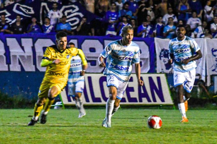 Meia Yamada acerta retorno ao Taubaté para a temporada 2026 Meia Yamada acerta retorno ao Taubaté para a temporada 2026