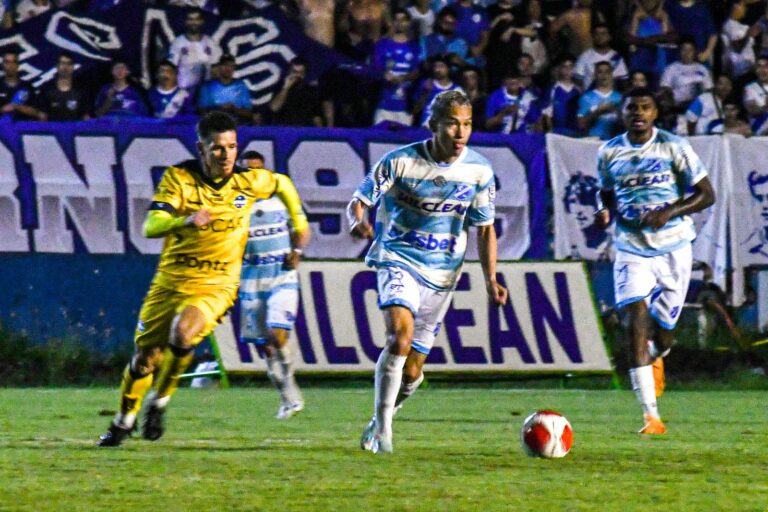 Meia Yamada acerta retorno ao Taubaté para a temporada 2026