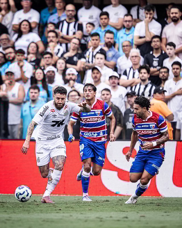 Quarteto do Brasileiro vê queda perto, e Santos ganha respiro