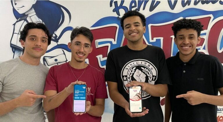 Estudantes da Fatec criam app para ajudar vestibulandos